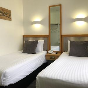 Klassieke Kamer met Twee Aparte Bedden